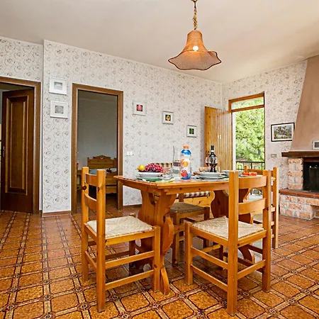 Wonderful View 2 Apartment Tremosine